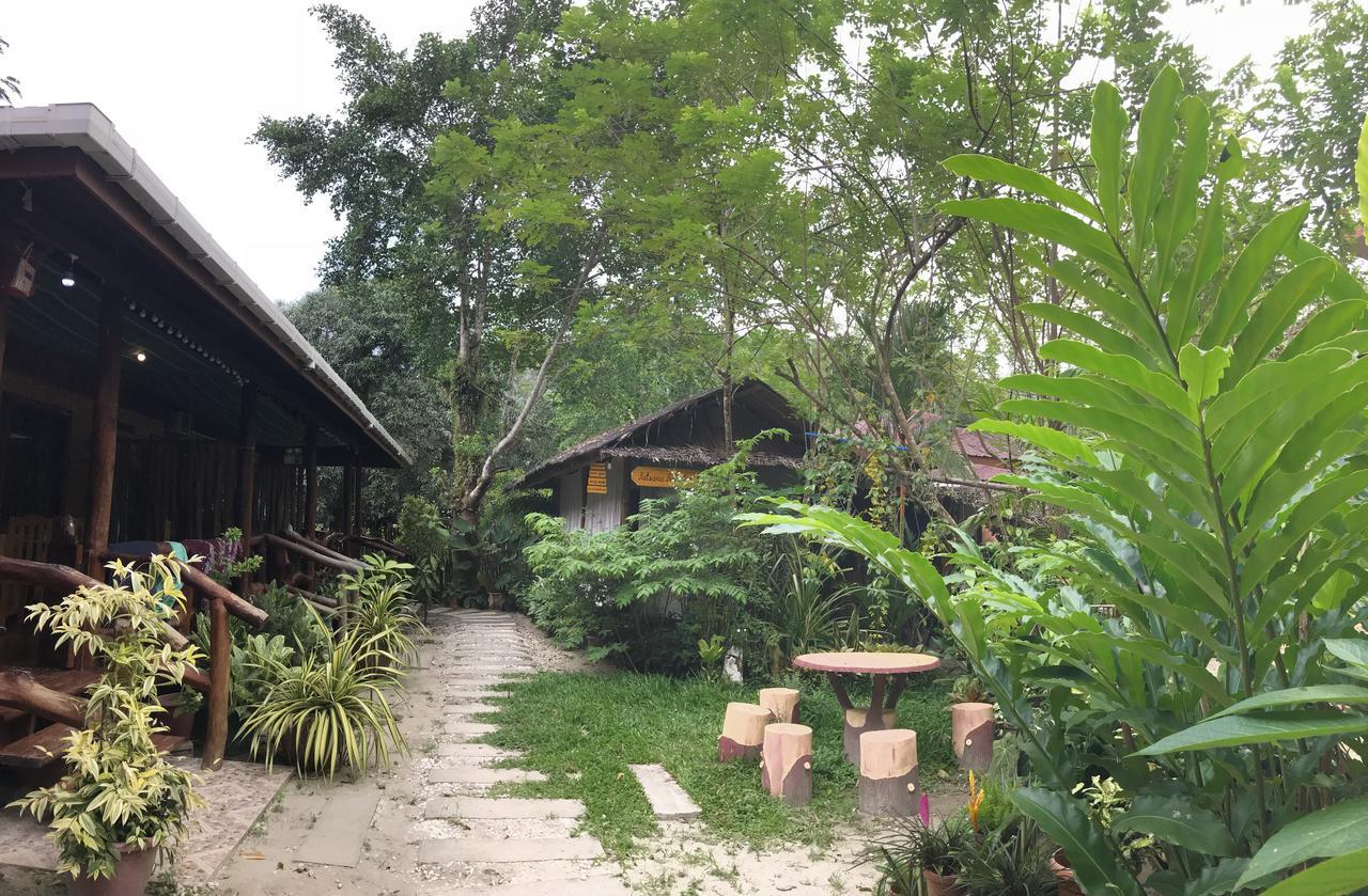 Theresa'S Pension House 圣维森特 外观 照片