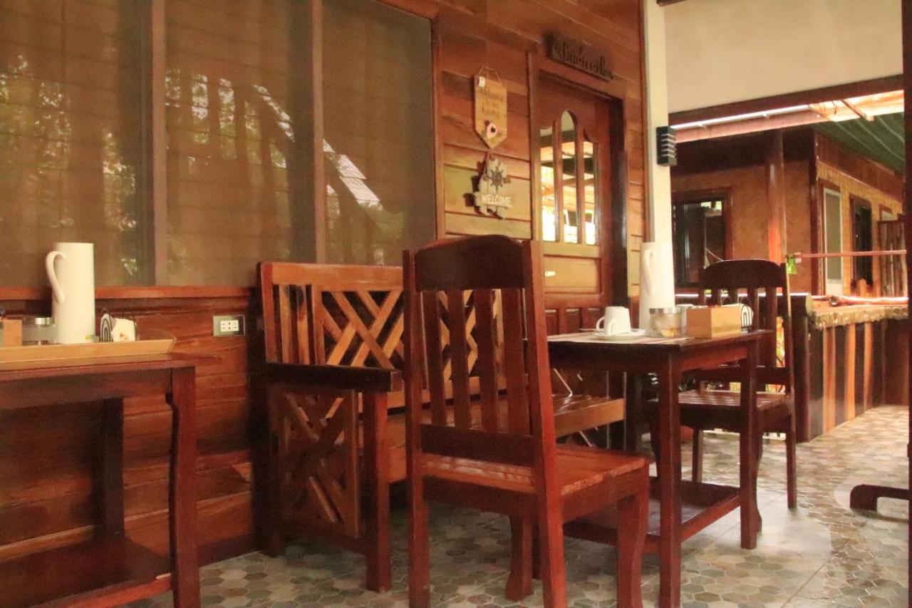 Theresa'S Pension House 圣维森特 外观 照片